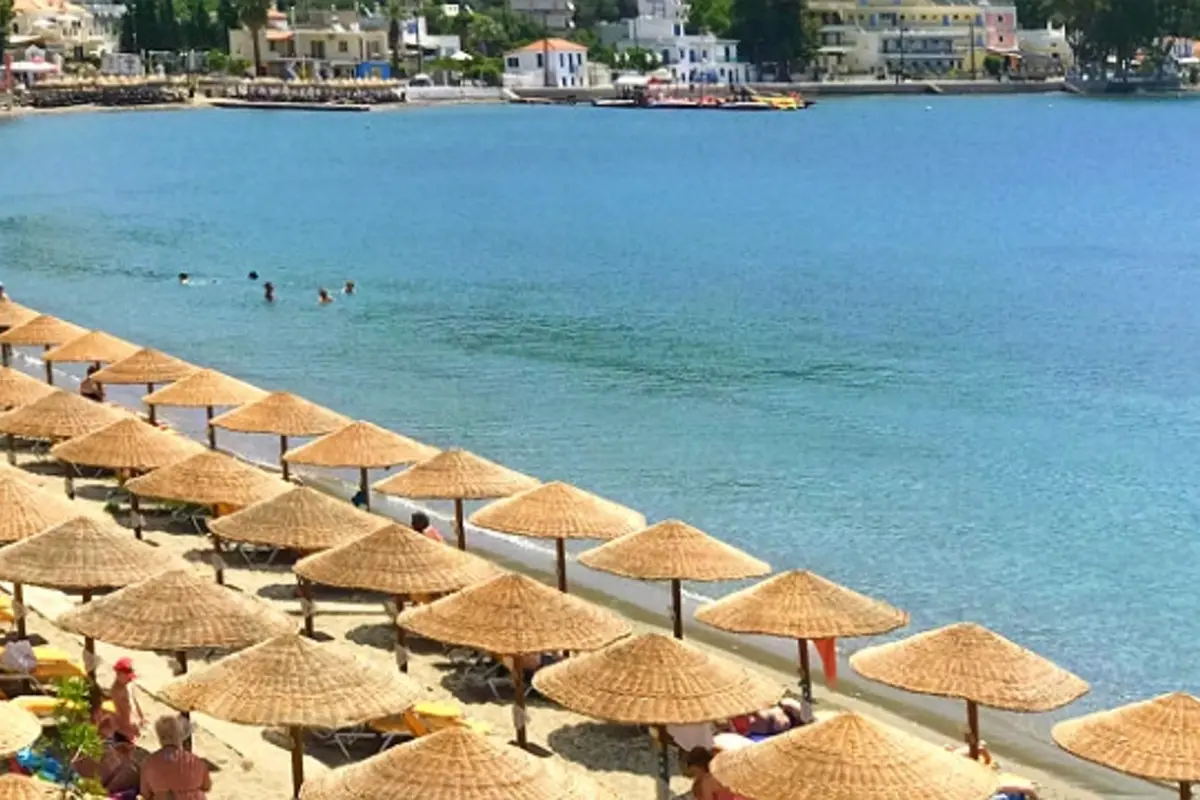 Παραλία Ασκέλι Πόρου - δημοφιλής παραλία για οικογένειες