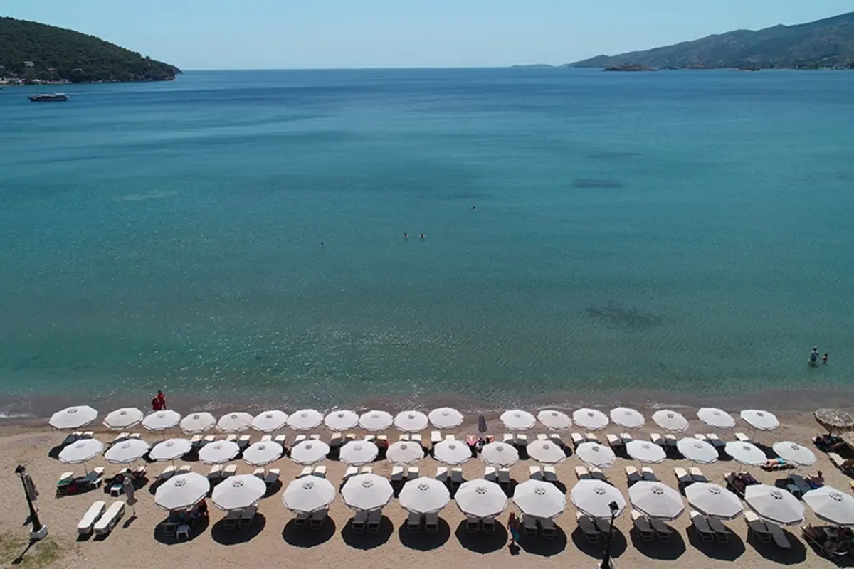 Παραλία Κανάλι Πόρου κοντά στο κέντρο