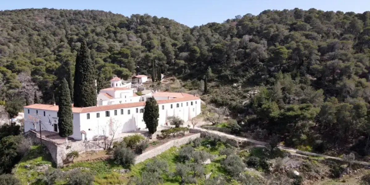 Μονή Ζωοδόχου Πηγής στον Πόρο