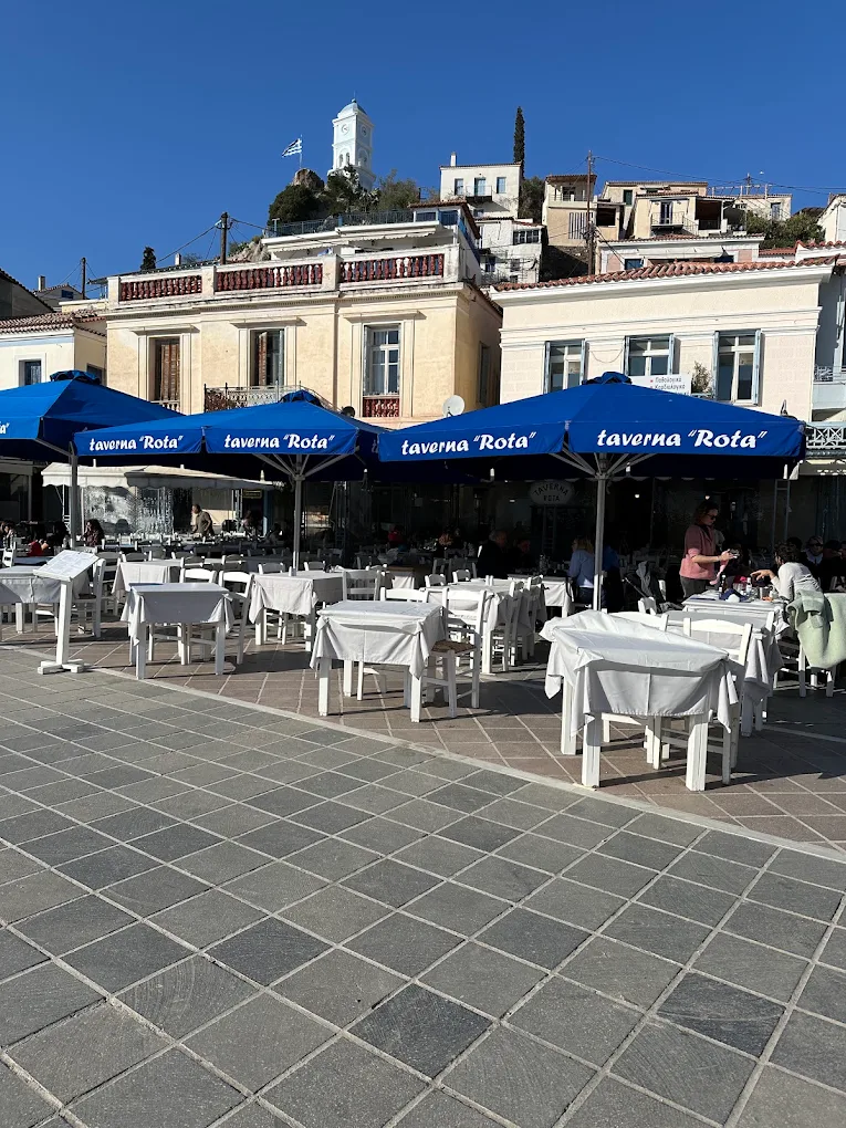Η ταβέρνα Στη Ρότα στον Πόρο